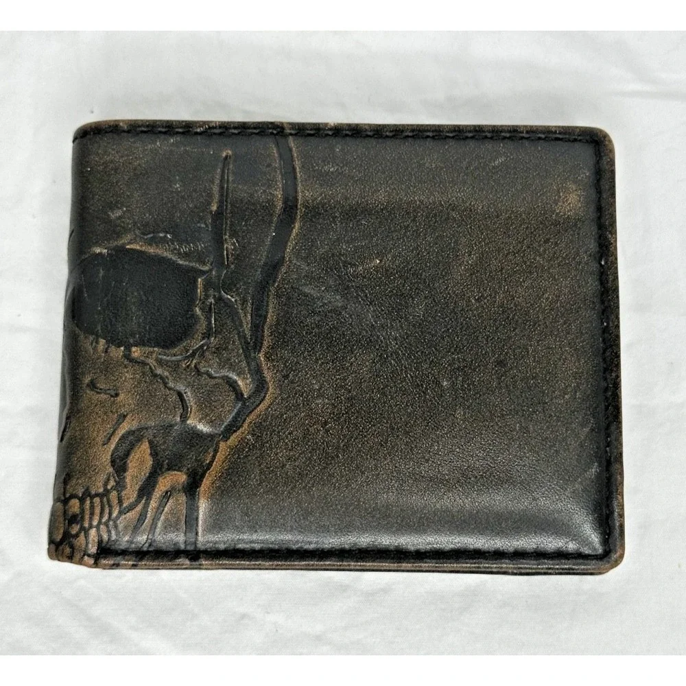 House of Jack Co. Skull Bifold Wallet for Men with 4.25″ L × 3.5″ H
